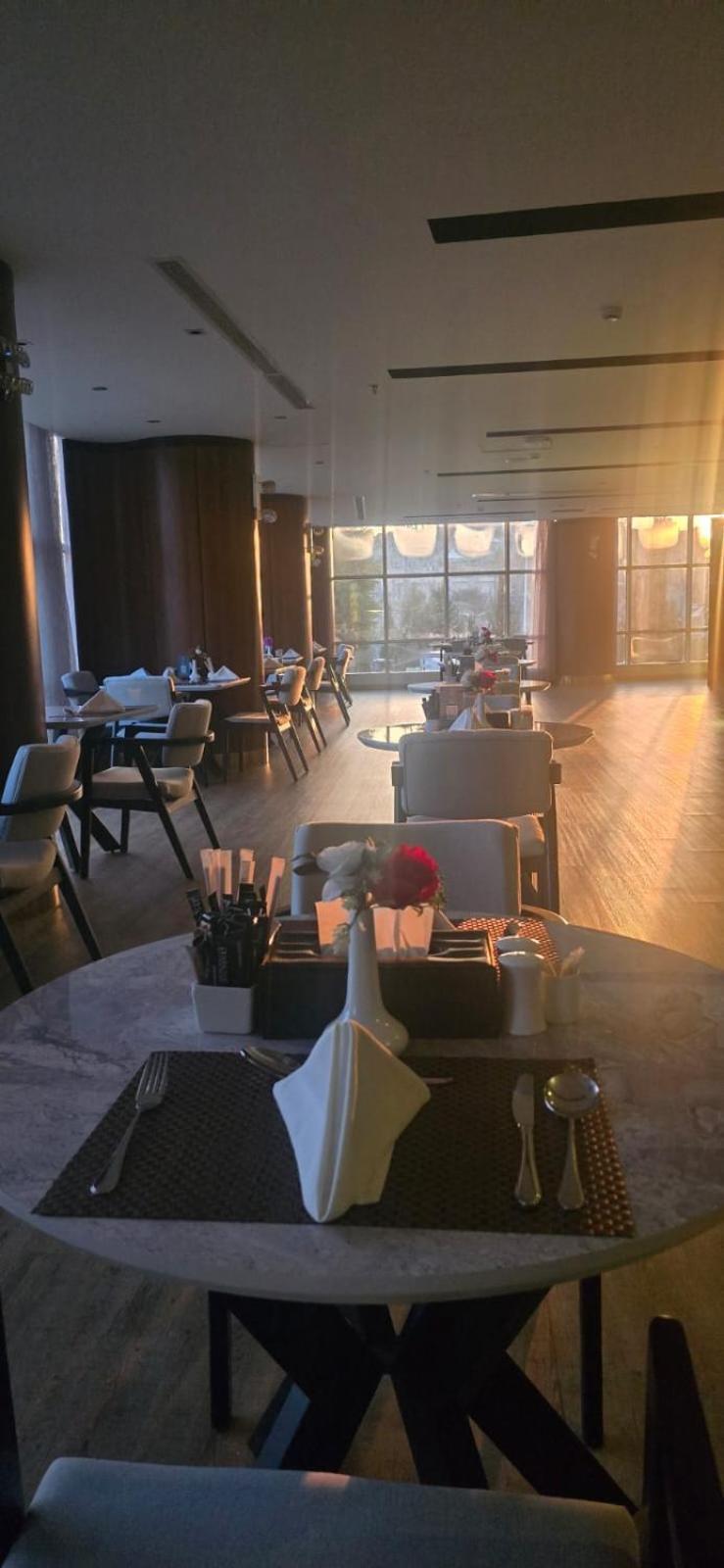 National Park Hotel 巴勒如拉斯 外观 照片